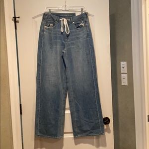 American eagle skater Jean